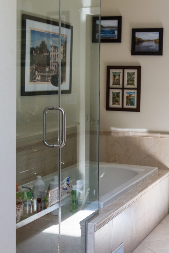 A solution with equal parts Dawn and vinegar cleans a glass shower quickly and effectively. I share my other simple glass shower cleaning tips as well. | https://www.roseclearfield.com