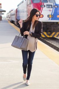 Casual Chic Women's Fall Outfit Pick