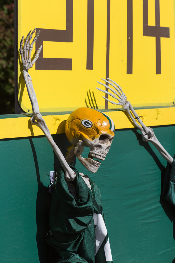 Jimmy Zamzow's Packers vs Vikings Skull Bowl in Hubertus, WI | https://www.roseclearfield.com