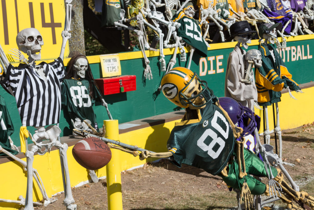 Jimmy Zamzow's Packers vs Vikings Skull Bowl in Hubertus, WI | https://www.roseclearfield.com