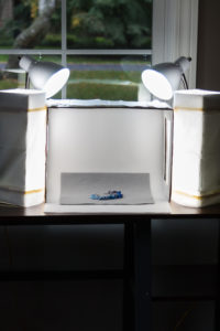 DIY Photography Lightbox Tutorial | https://www.roseclearfield.com