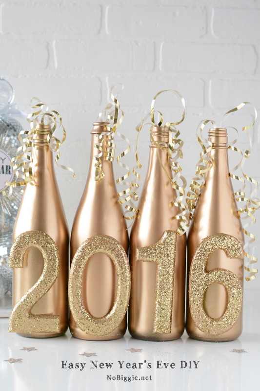 Last-Minute New Year's Eve Party Ideas - Easy New Year's Eve DIY Decor | https://www.roseclearfield.com