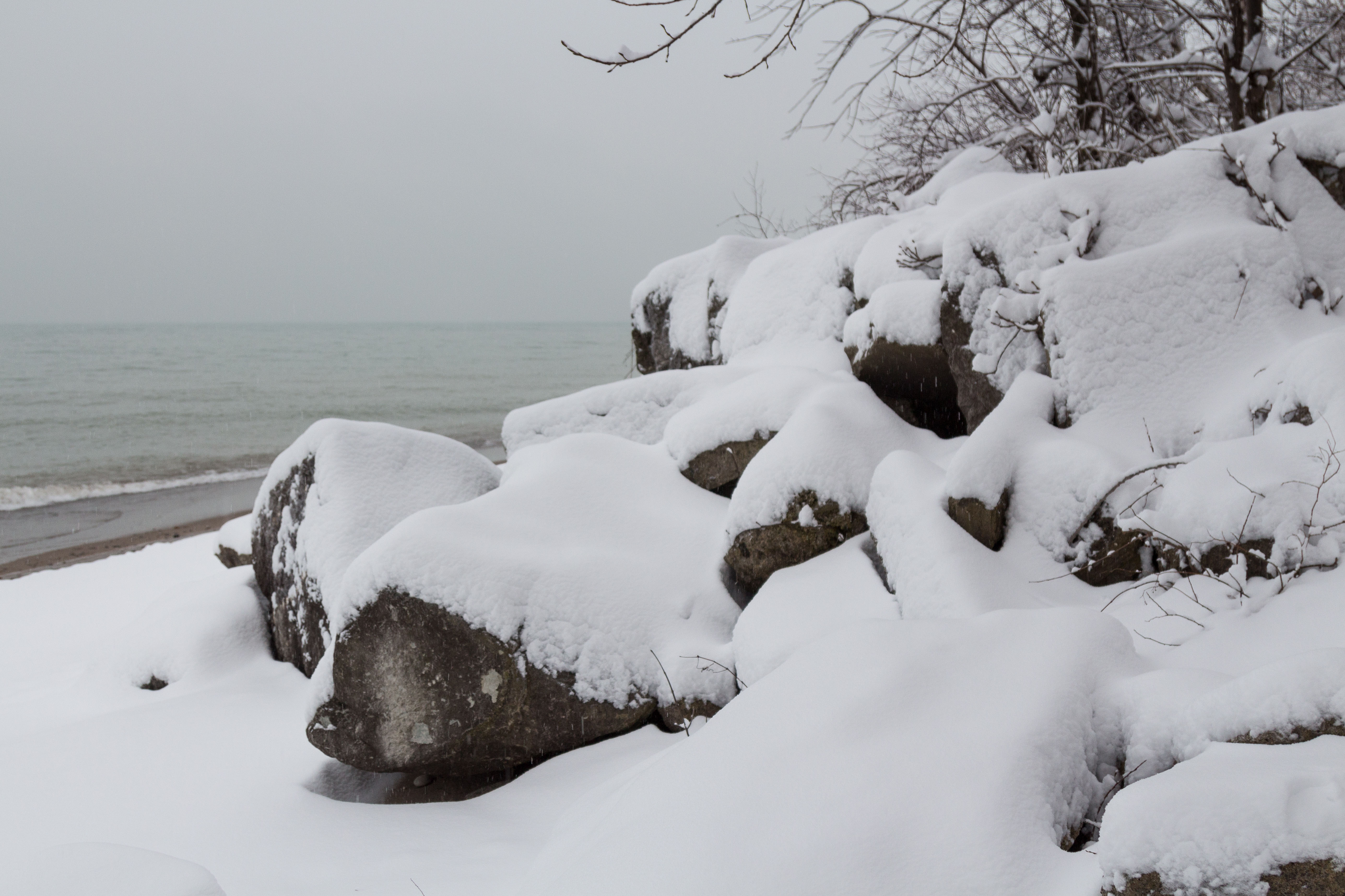 Snowfall on the Lake Michigan Beachfront in Southeast, WI | https://www.roseclearfield.com