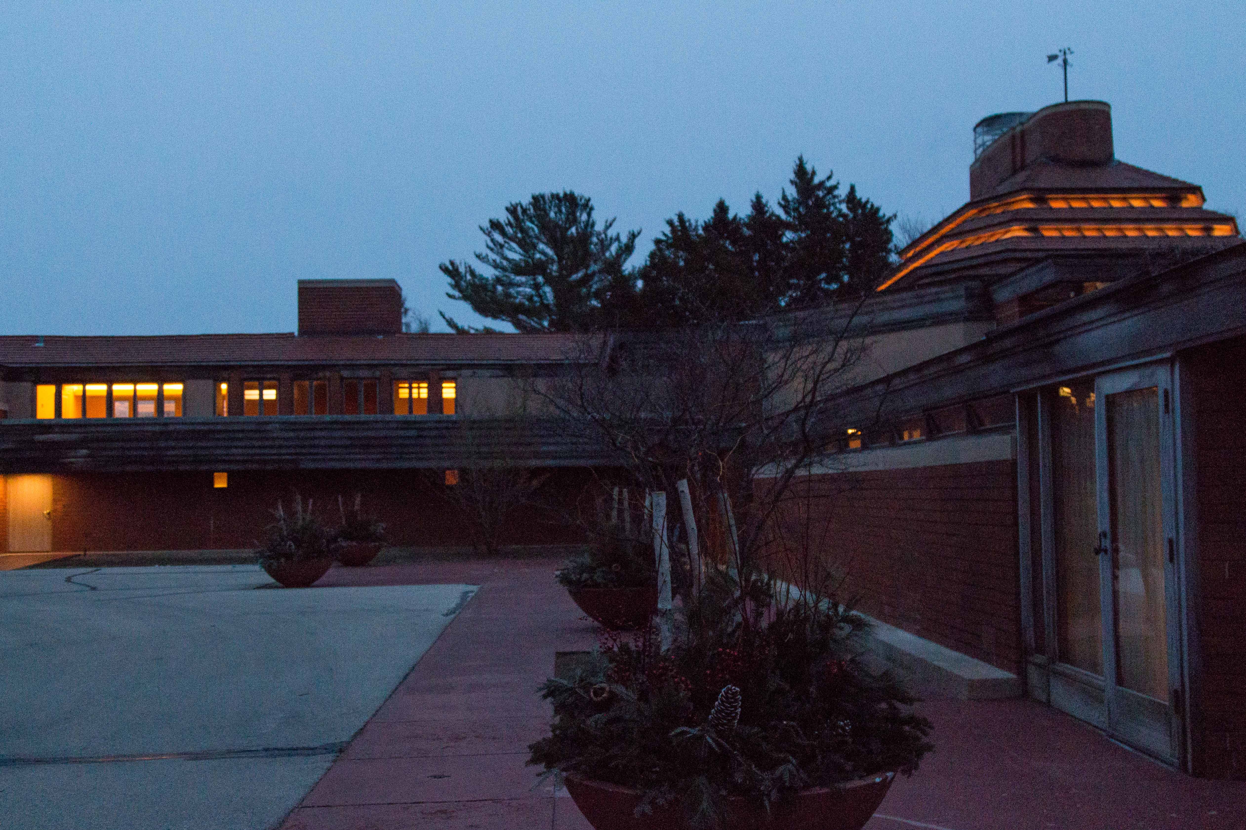 The Johnson Foundation at Wingspread in Racine, WI - Frank Lloyd Wright architecture | https://www.roseclearfield.com