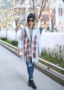 Casual Winter Fashion Inspiration | https://www.roseclearfield.com