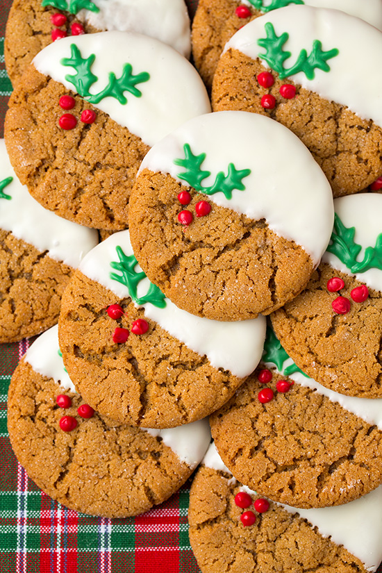 10 Cute Creative Christmas Cookies - White Chocolate Dipped Ginger Cookies | https://www.roseclearfield.com