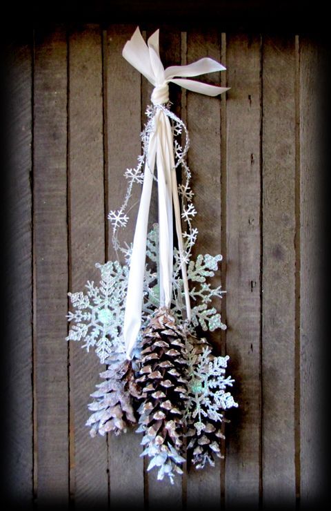 Pinecone and Snowflake Door Display