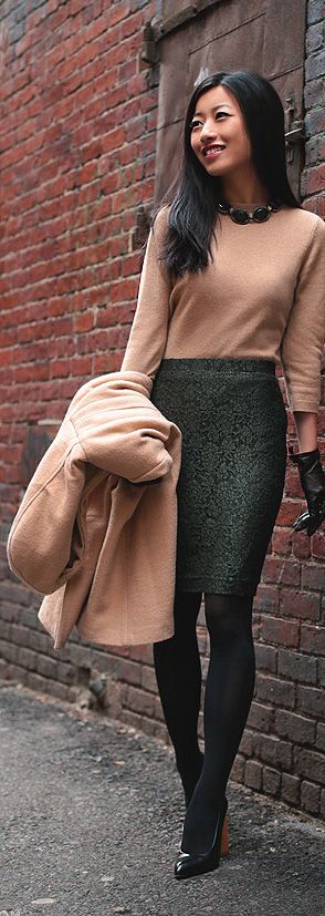 Winter Business Casual Fashion Inspiration | https://www.roseclearfield.com