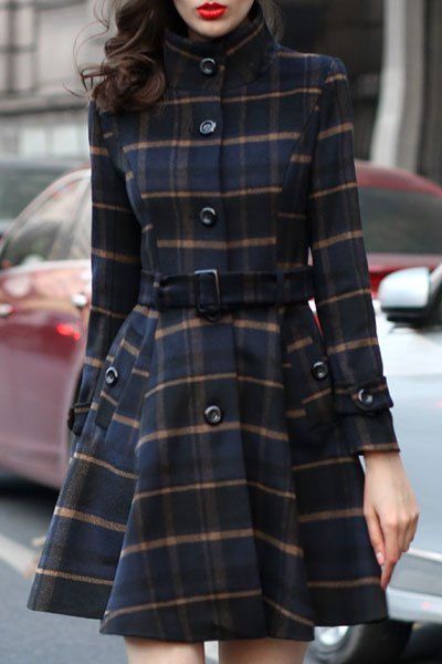 Winter Business Casual Fashion Inspiration | https://www.roseclearfield.com