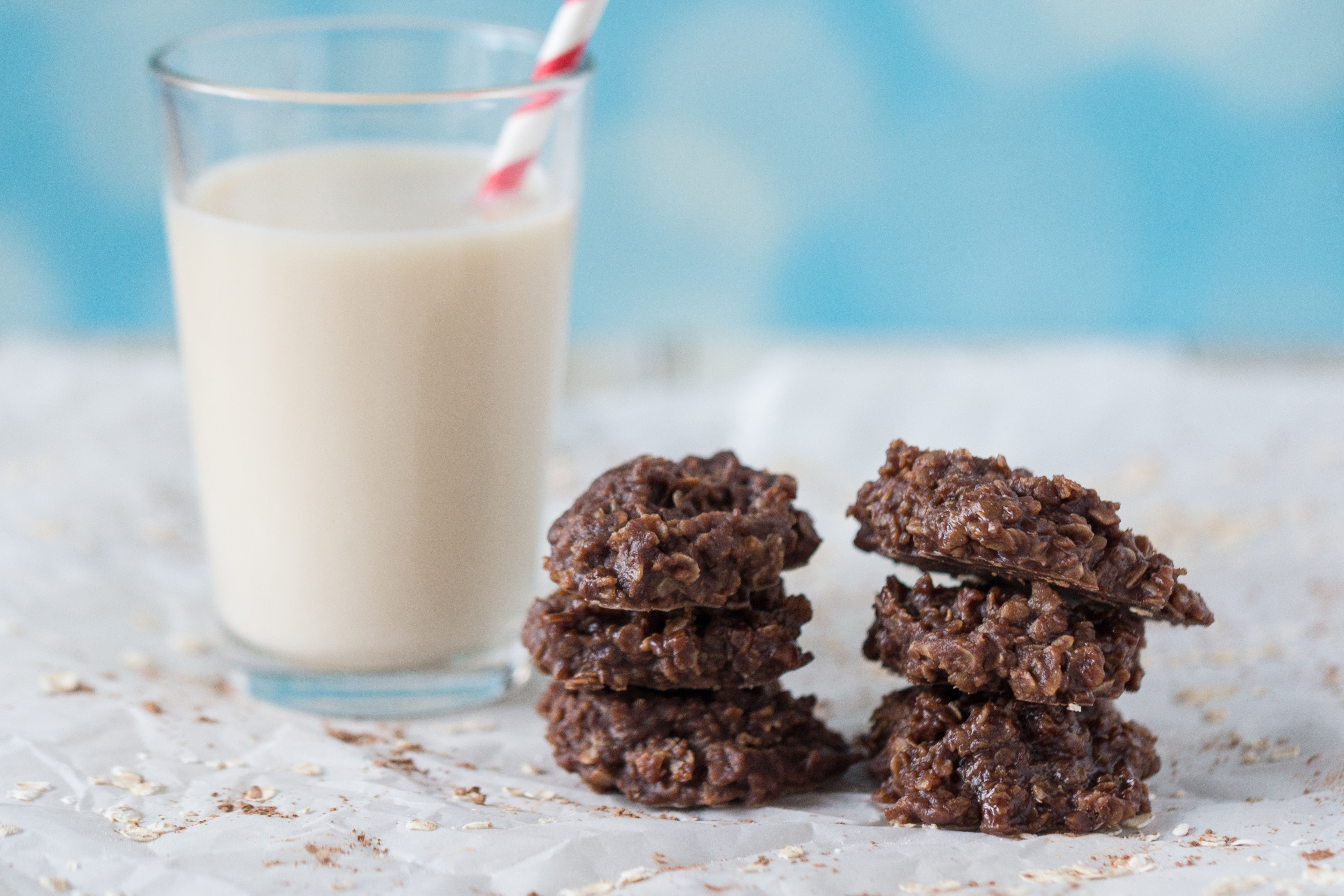 No-Bake Chocolate Oatmeal Peanut Butter Cookies | https://www.roseclearfield.com