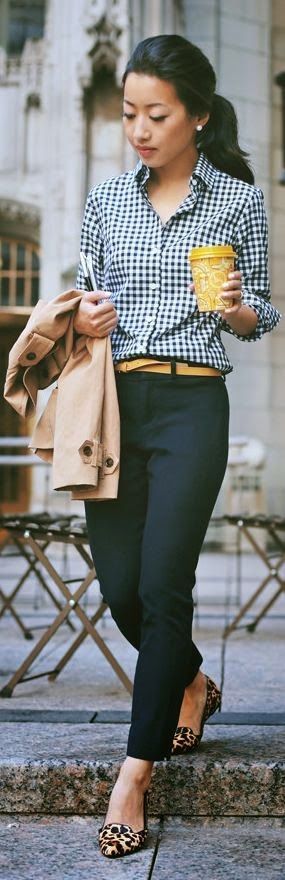 Casual Spring Fashion Inspiration 1 | https://www.roseclearfield.com