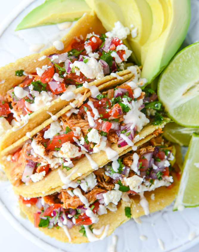 Cinco de Mayo Party Food Ideas - Weeknight Chicken Tacos via How Sweet Eats | https://www.roseclearfield.com