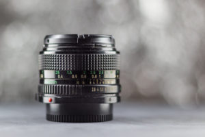 Cheap DIY Photography Backgrounds - Aluminum Foil | https://www.roseclearfield.com