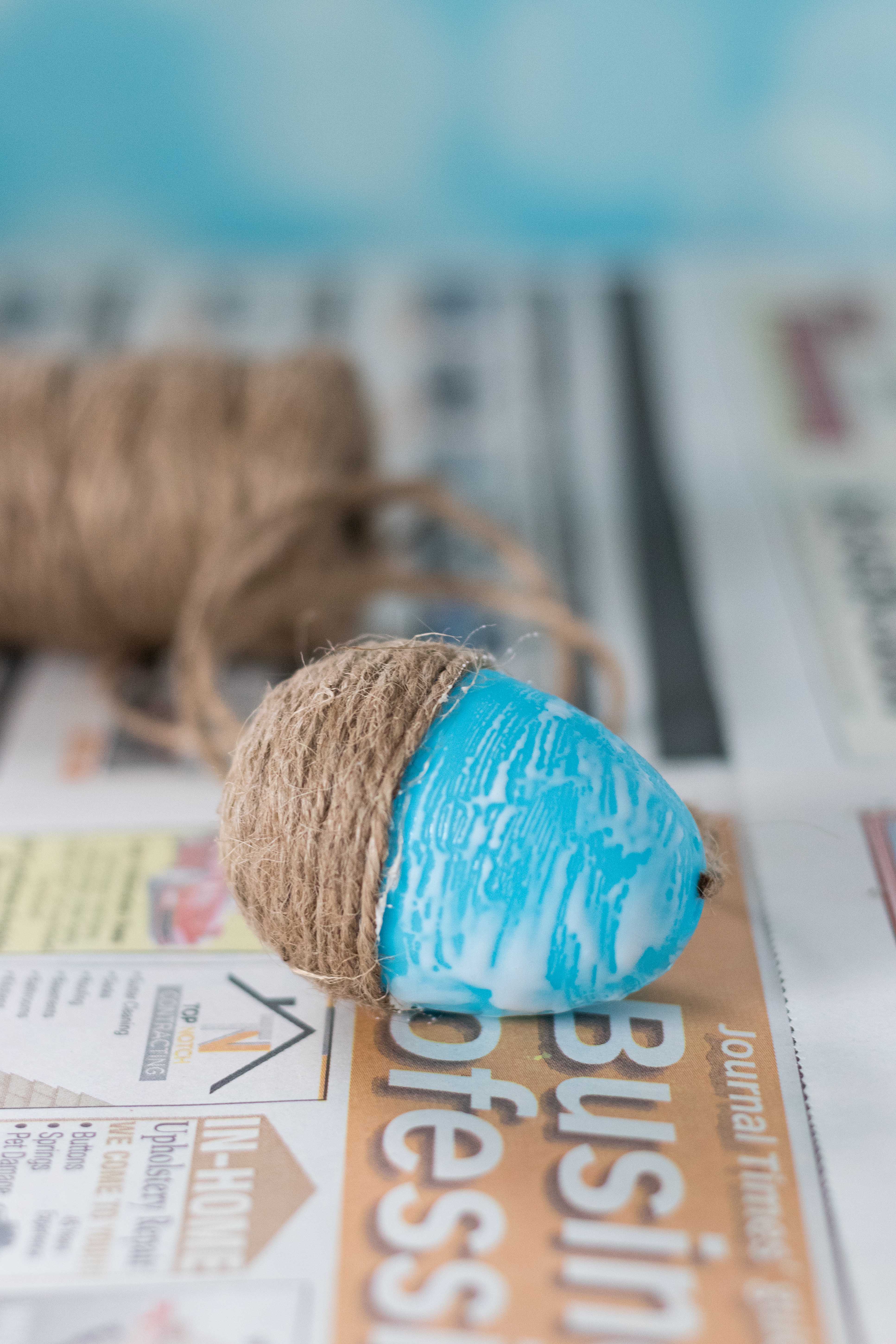 DIY Twine Wrapped Plastic Easter Eggs with Lace and Ribbon | https://www.roseclearfield.com