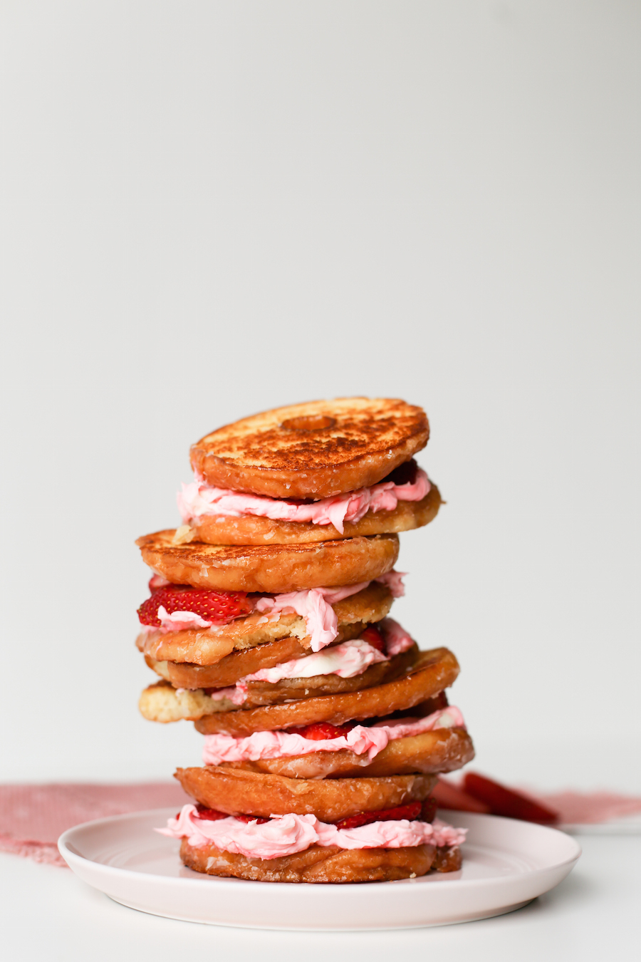 Dessert Grilled Cheese Recipes - Strawberry Mascarpone Grilled-Cheese Donut Sandwich via Salty Canary | https://www.roseclearfield.com