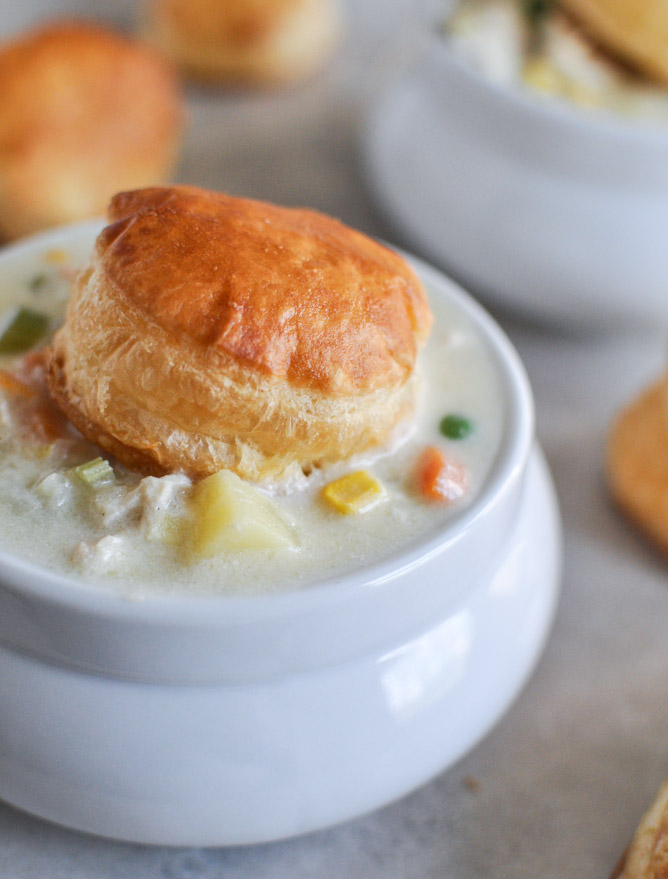 30 Days of Healthy Chicken Dinner Recipes - Chicken Pot Pie Soup via How Sweet It Is | https://www.roseclearfield.com