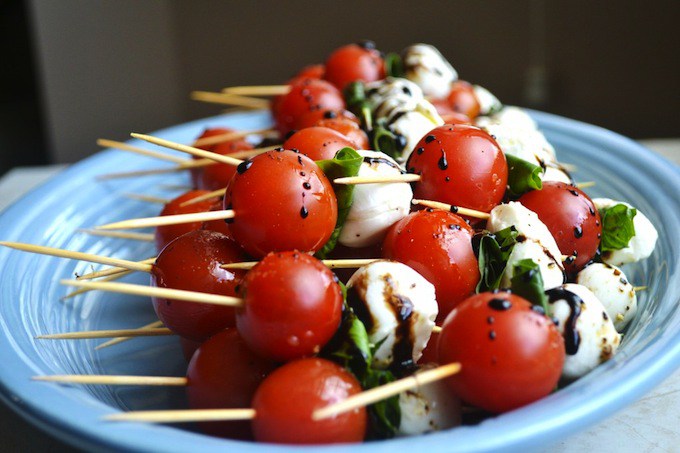 Fourth of July Recipe Ideas - Caprese Skewers via Stuck on Sweet | https://www.roseclearfield.com