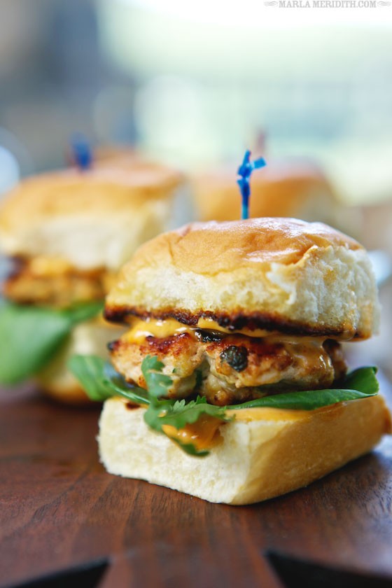 30 Healthy Grilled Chicken Recipes - Grilled Thai Spice Chicken Sliders via Marla Meridith | https://www.roseclearfield.com