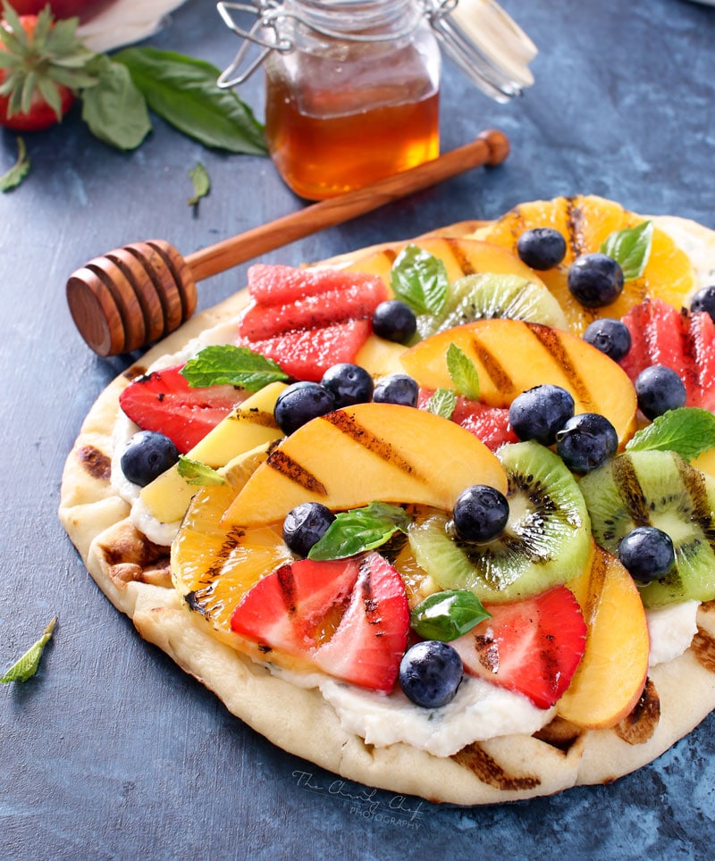 30 Days of Grilled Desserts - Grilled Fruit Pizza with Honey Herbed Ricotta via The Chunky Chef | https://www.roseclearfield.com