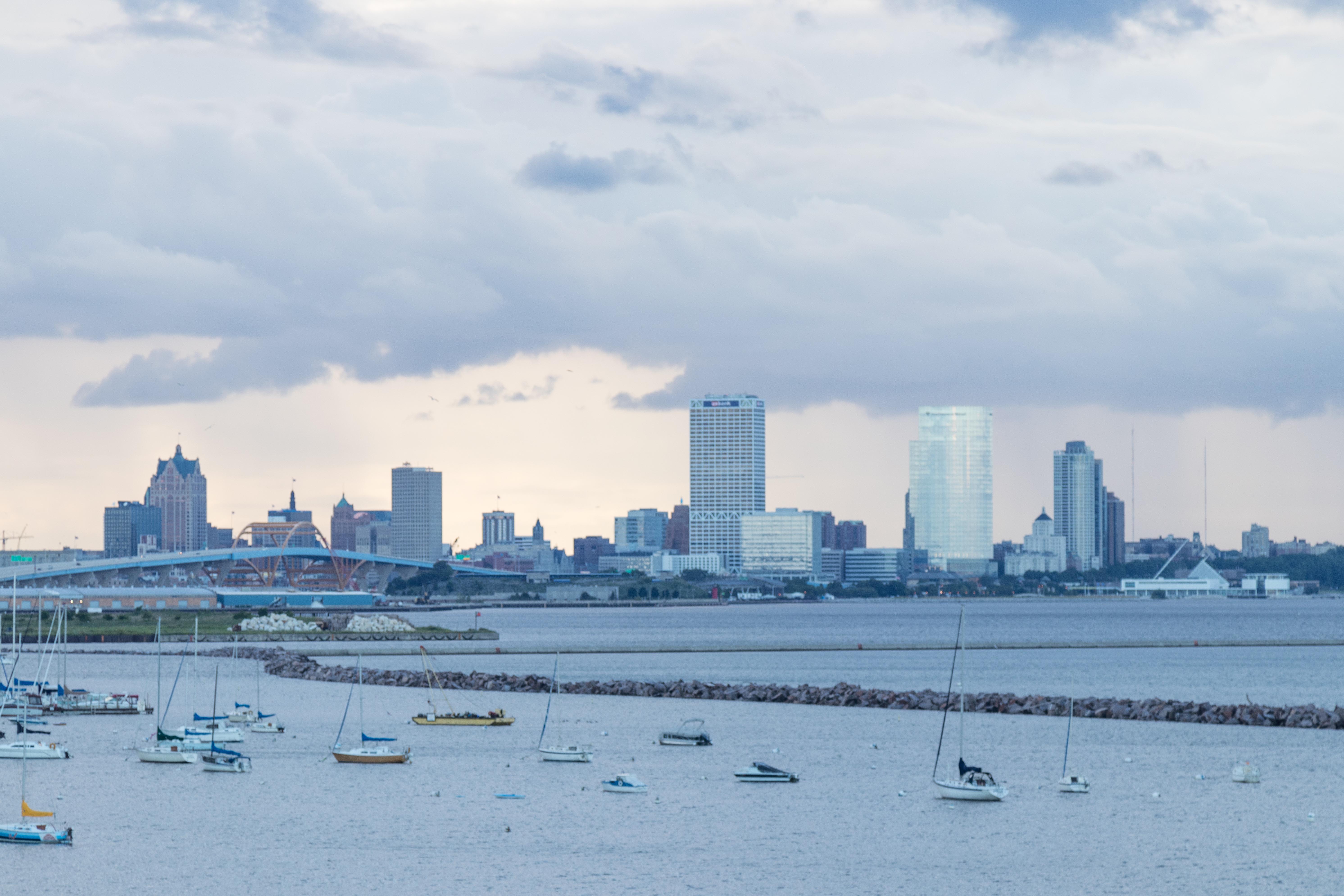 South Shore Park at Dusk - Milwaukee, WI | https://www.roseclearfield.com