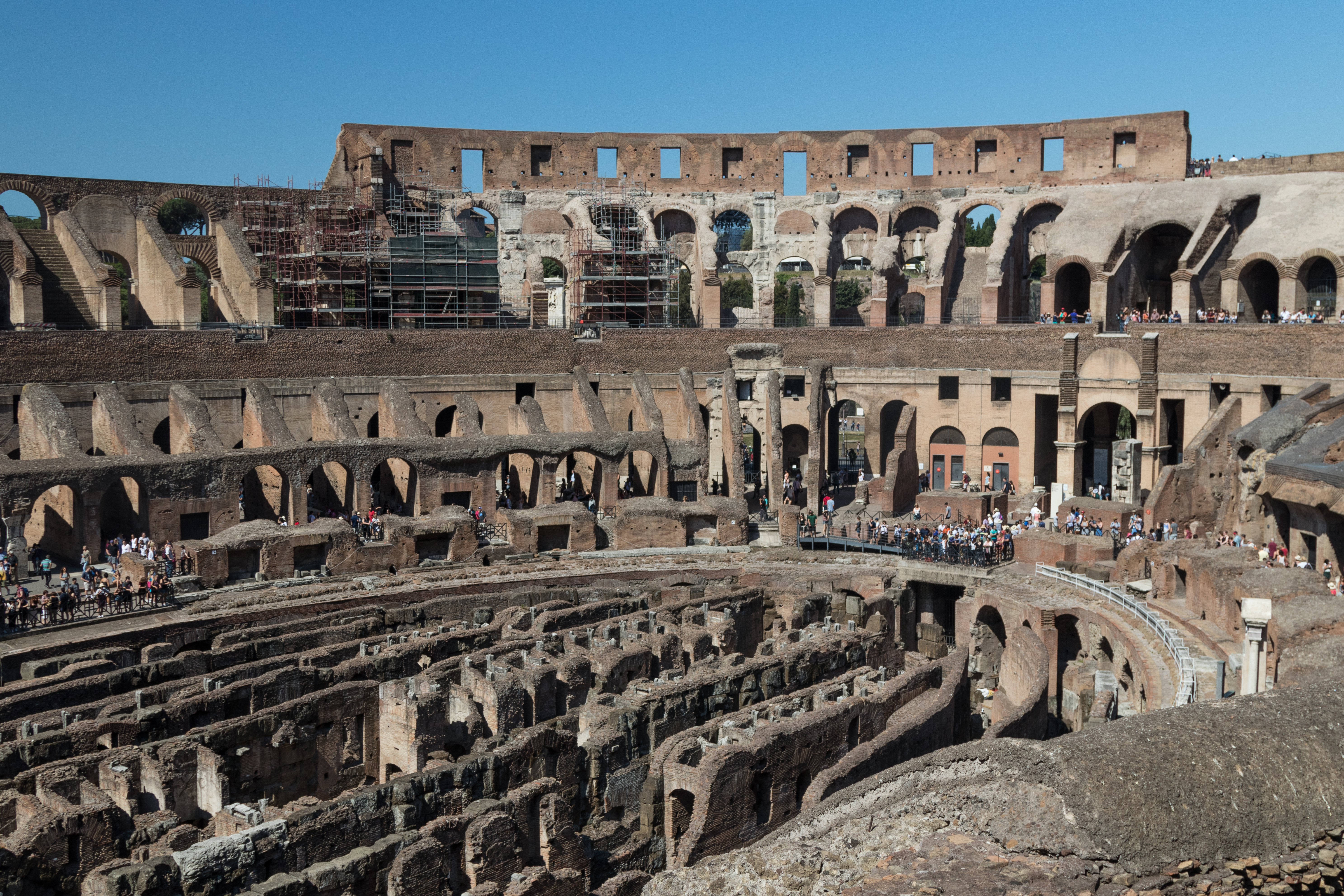 Mediterranean Cruise: Colosseum and Roman Forum | https://www.roseclearfield.com