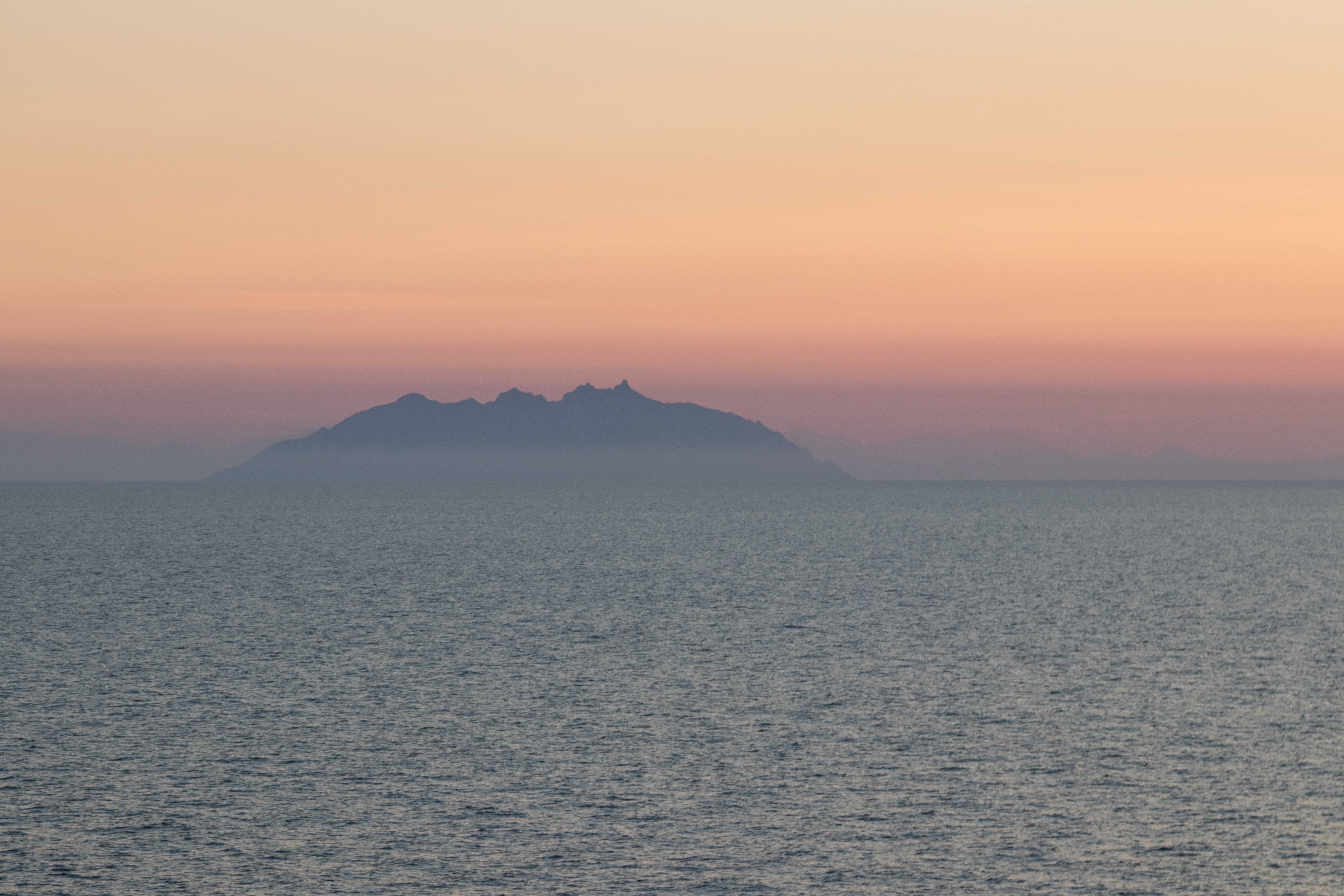 Mediterranean Cruise Golden Hour Views | https://www.roseclearfield.com