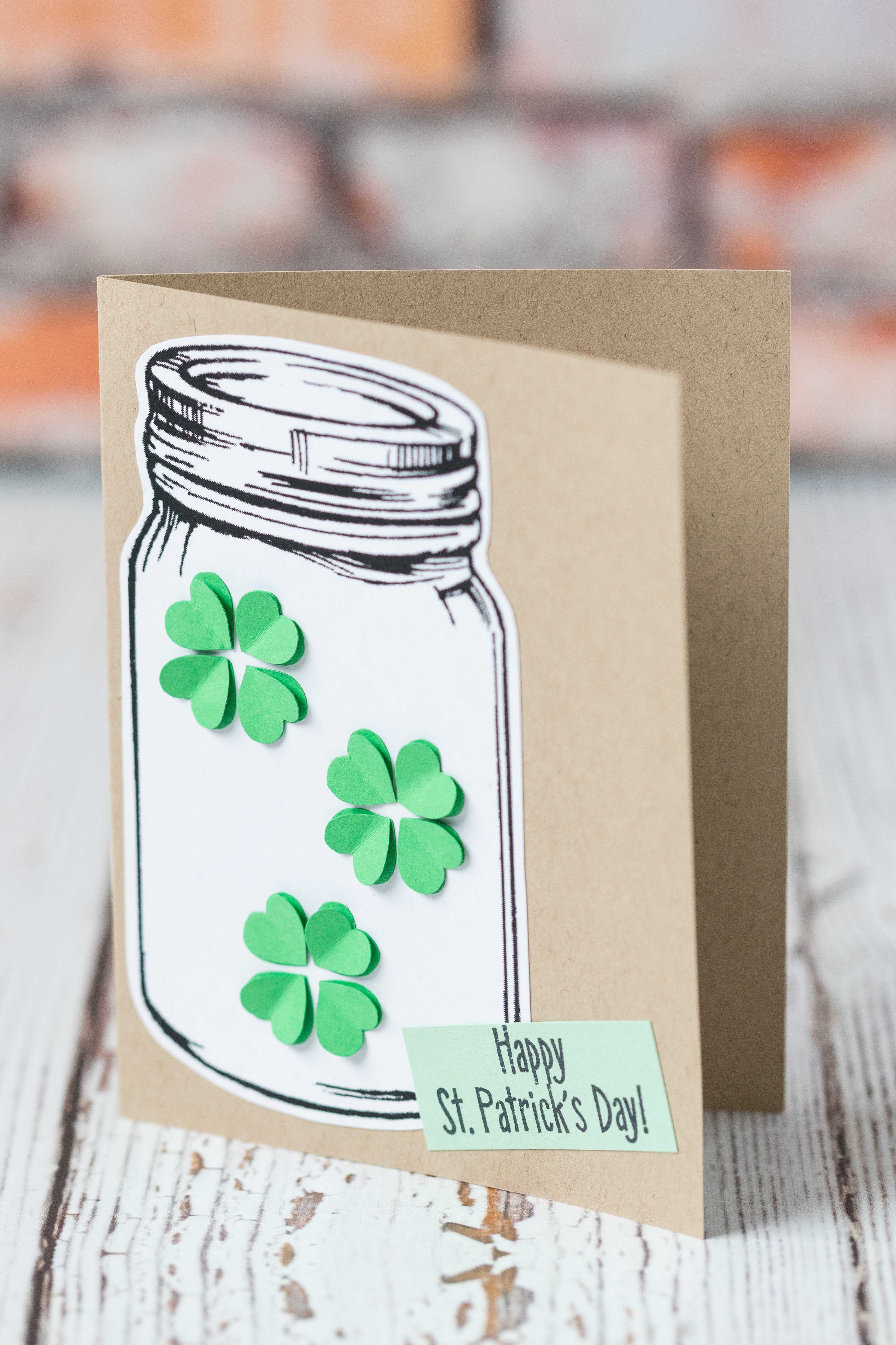 Simple DIY St. Patrick's Day Cards | https://www.roseclearfield.com