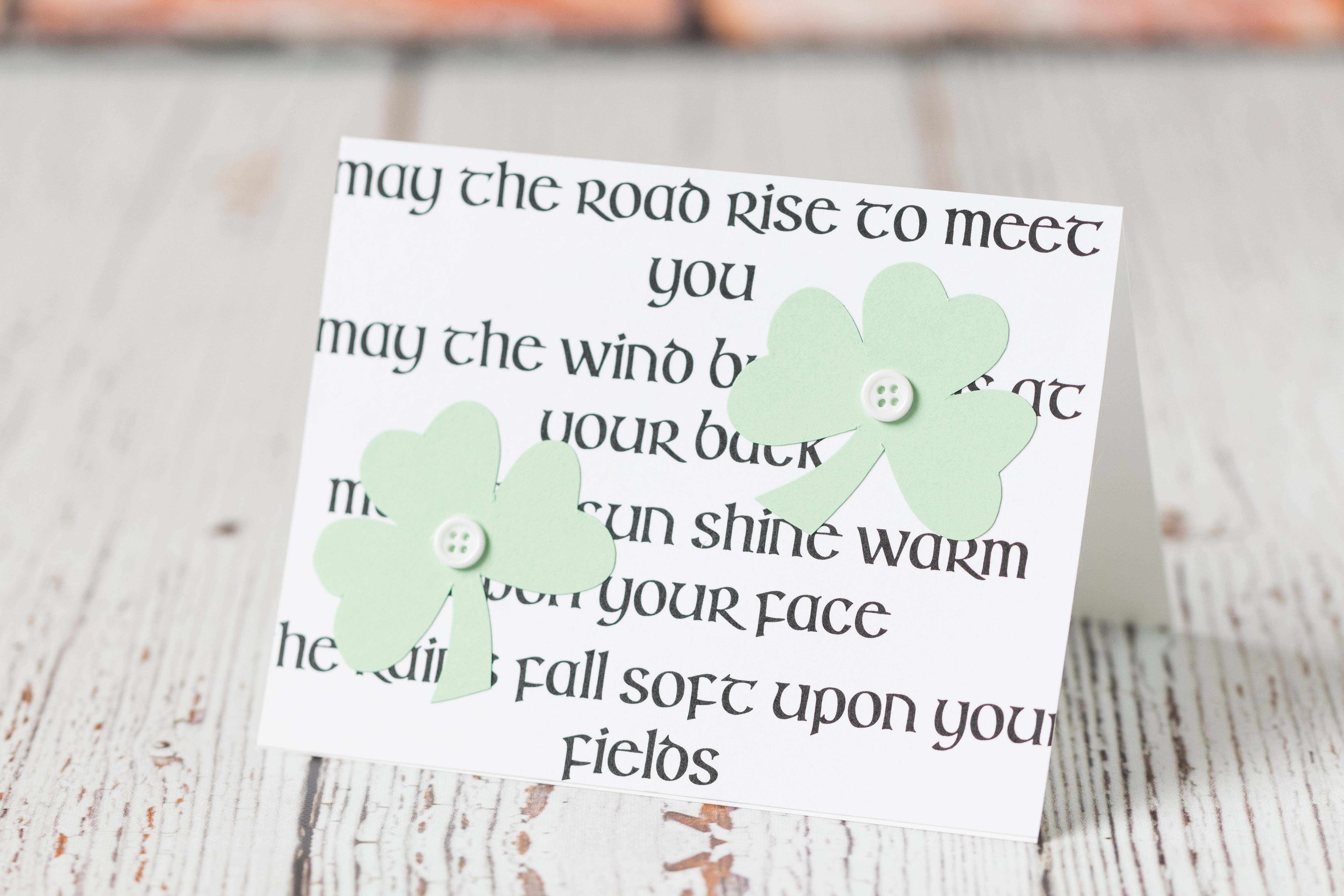 Simple DIY St. Patrick's Day Cards | https://www.roseclearfield.com