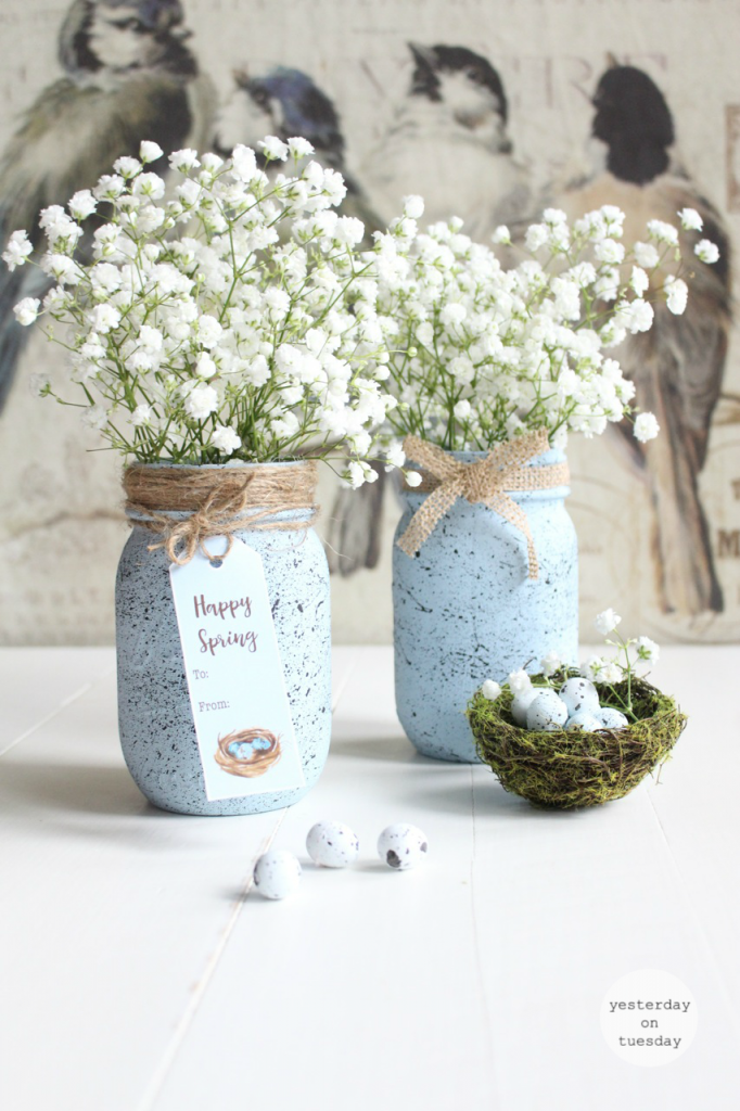 Spring Mason Jar Decor - Speckled Robin's Egg Mason Jar via Yesterday on Tuesday | https://www.roseclearfield.com