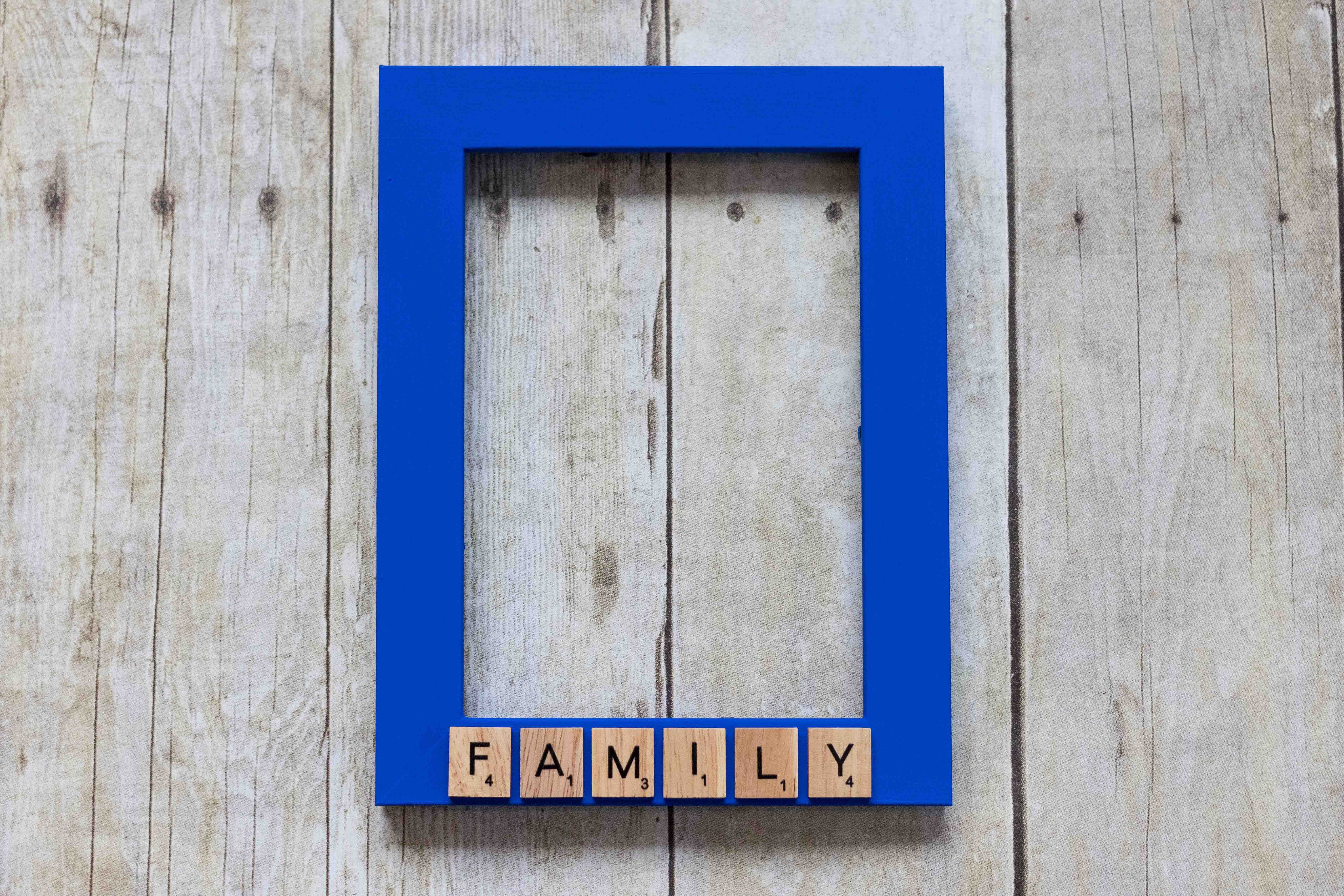 DIY Scrabble Tile Picture Frame | https://www.roseclearfield.com