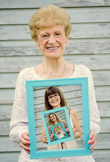 Unique Mother's Day Photo Gift Ideas - Four Generations, Copyright Moose Photography via Cool Mom Picks | https://www.roseclearfield.com