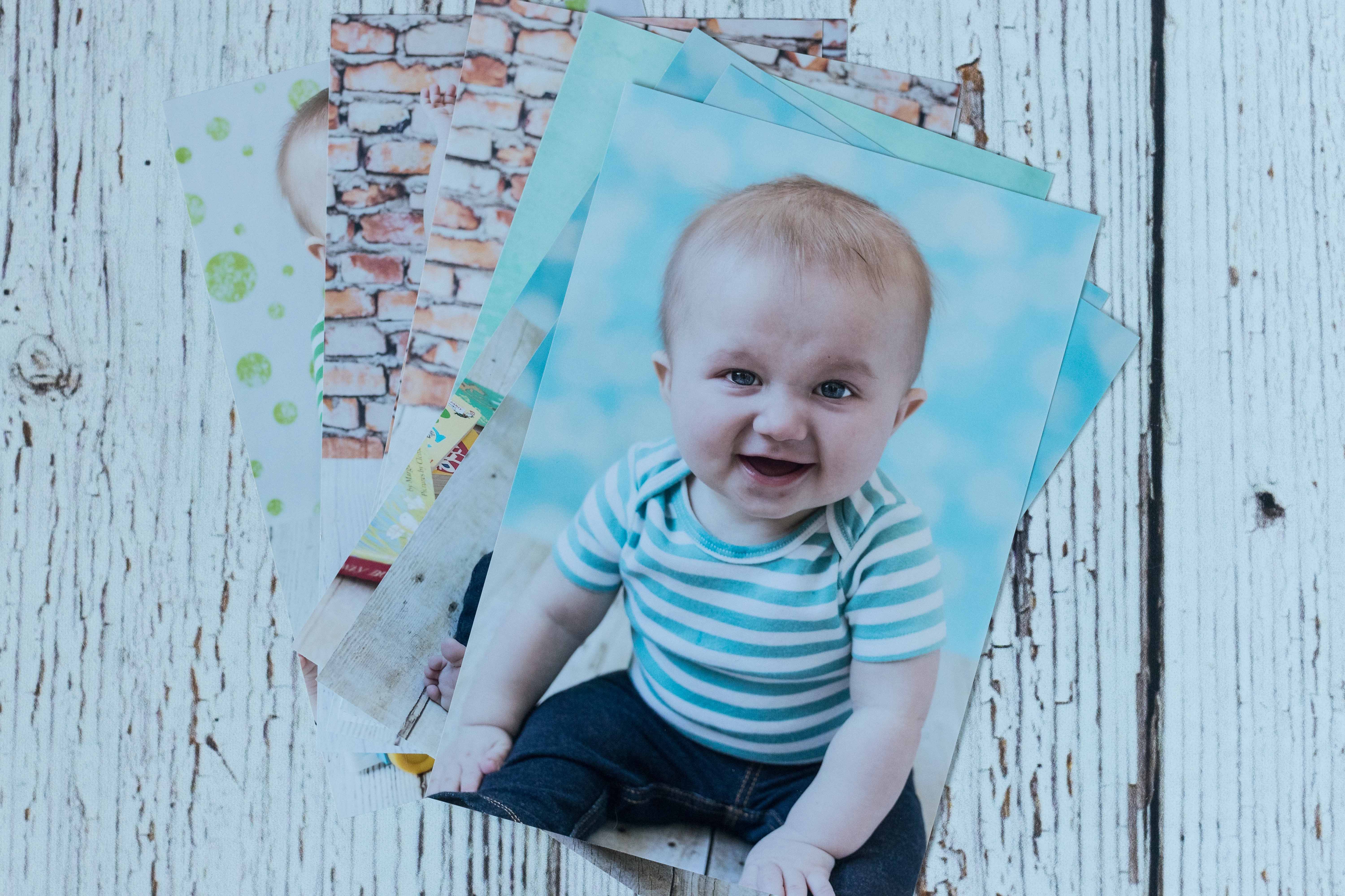 Mother's Day Gift Ideas for Birth Moms - Printed Photos | https://www.roseclearfield.com