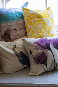 $10 and Under Summer Throw Pillows on Amazon | https://www.roseclearfield.com