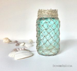 Summer Mason Jar Decor - Fisherman Netting Mason Jar via Stow and Tell U | https://www.roseclearfield.com
