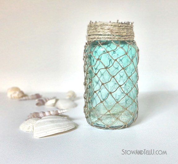 Summer Mason Jar Decor - Fisherman Netting Mason Jar via Stow and Tell U | https://www.roseclearfield.com