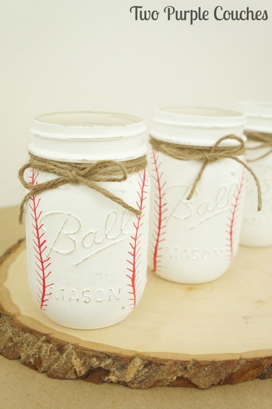 Summer Mason Jar Decor - Painted Baseball Mason Jars via Two Purple Couches | https://www.roseclearfield.com