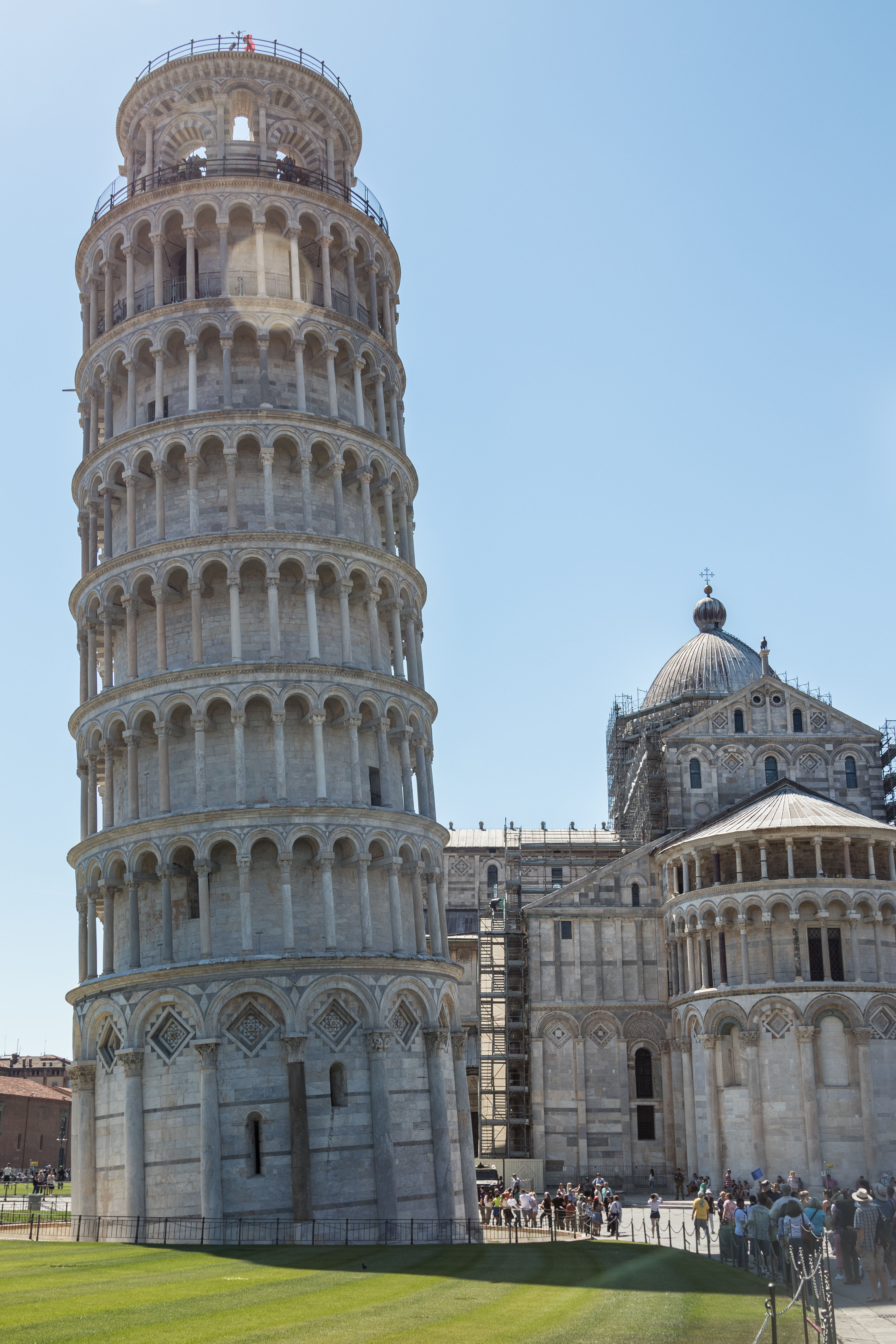 Mediterranean Cruise - Pisa, Italy | https://www.roseclearfield.com