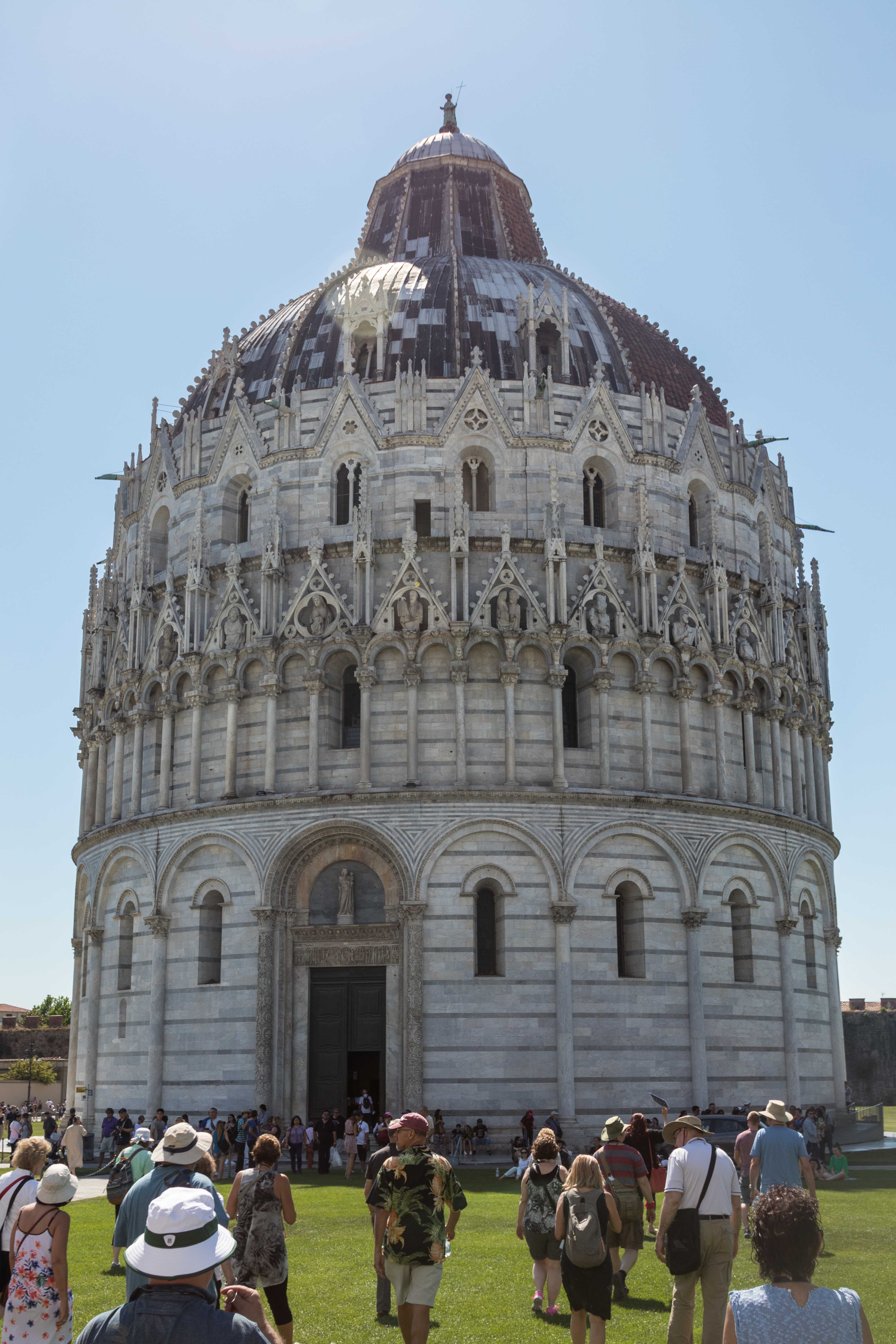 Mediterranean Cruise - Pisa, Italy | https://www.roseclearfield.com