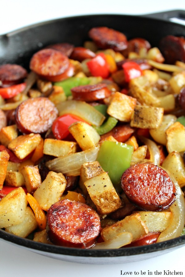 Breakfast for Dinner Ideas - Smoked Sausage Hash via Love to Be in the Kitchen | https://www.roseclearfield.com