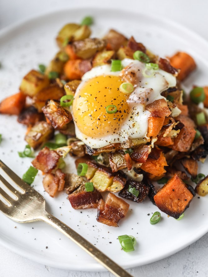 Breakfast for Dinner Ideas - Sweet Potato Sheet Pan Breakfast Hash via How Sweet Eats | https://www.roseclearfield.com