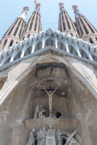 Barcelona Sagrada Familia Exterior | https://www.roseclearfield.com