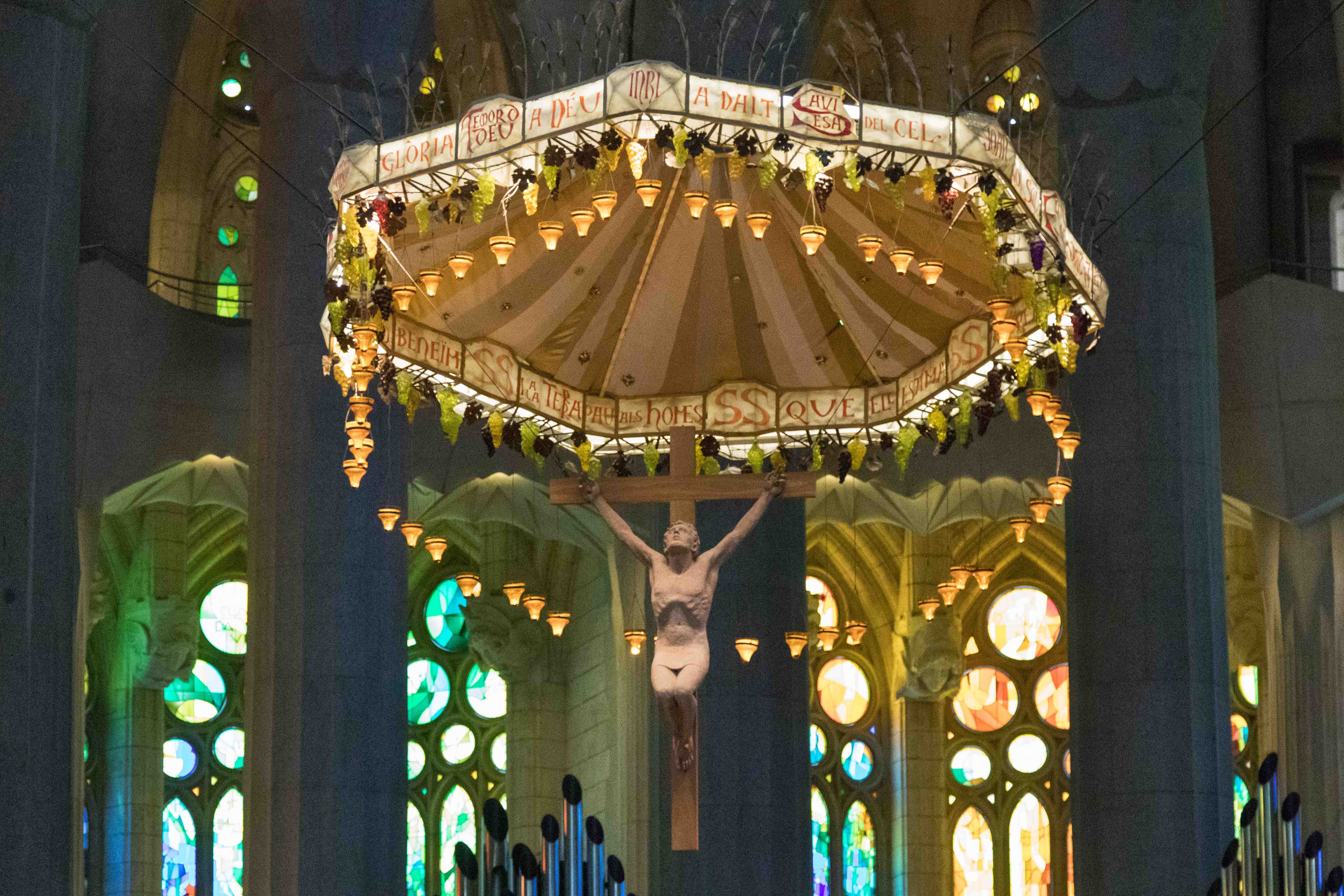 Barcelona Sagrada Familia Interior | https://www.roseclearfield.com