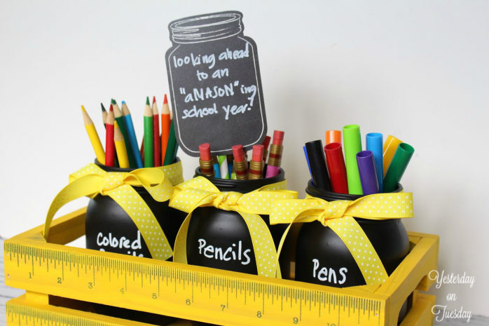 DIY Back to School Mason Jar Teacher Gifts - Mason Jar Pens and Pencils Holder Teacher Gift via Yesterday on Tuesday | https://www.roseclearfield.com