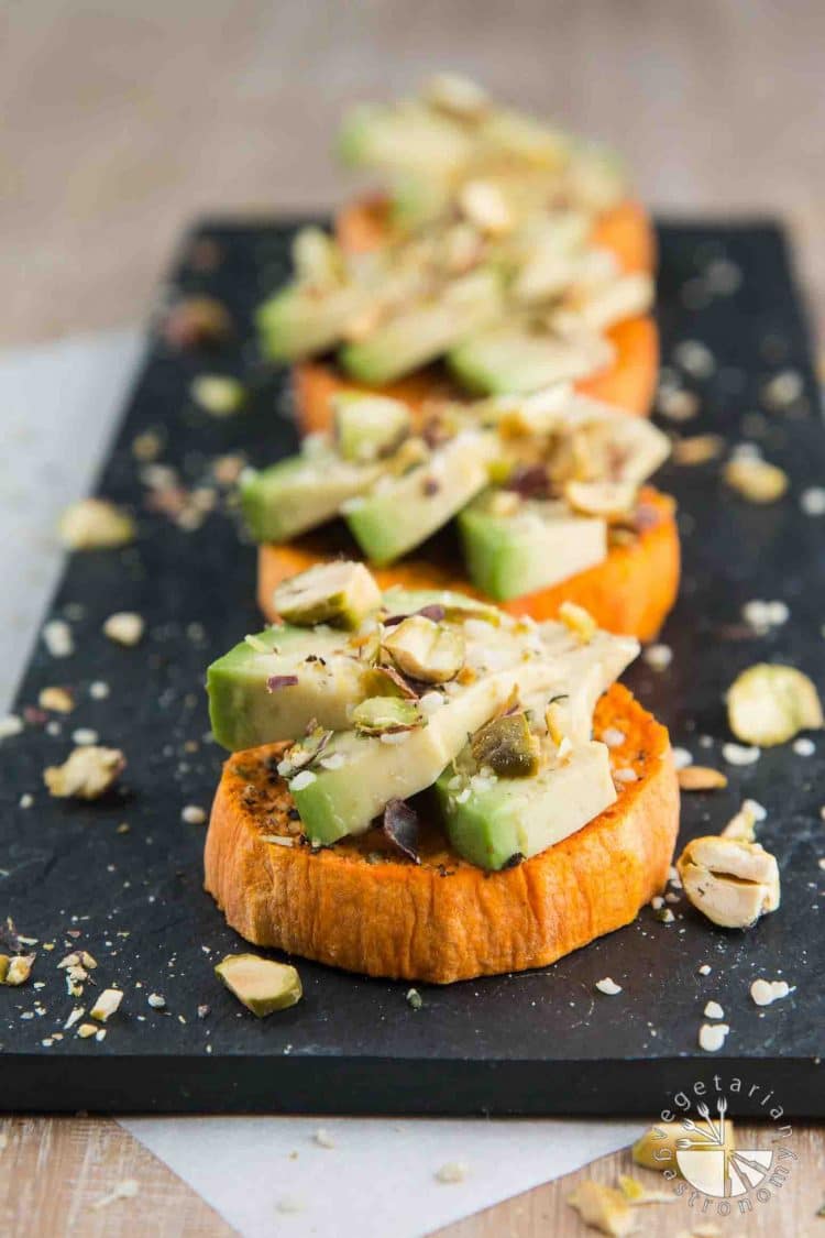 Fall and Winter Avocado Toast Recipes - Sweet Potato Avocado Toast with Hemp Seeds and Pistachios via Vegetarian Gastronomy | https://www.roseclearfield.com