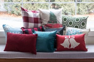 $10 and Under Holiday Throw Pillows on Amazon | https://www.roseclearfield.com