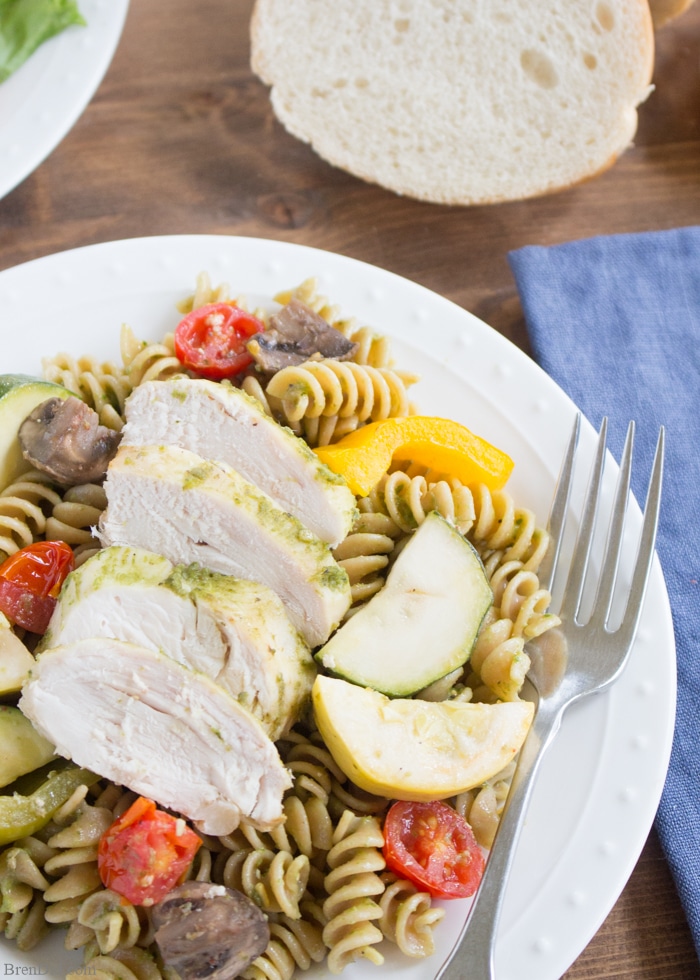 30 Days of Healthy Slow Cooker Dinner Recipes - Chicken Pesto Pasta Easy Crock Pot Recipe via Bren Did | https://www.roseclearfield.com