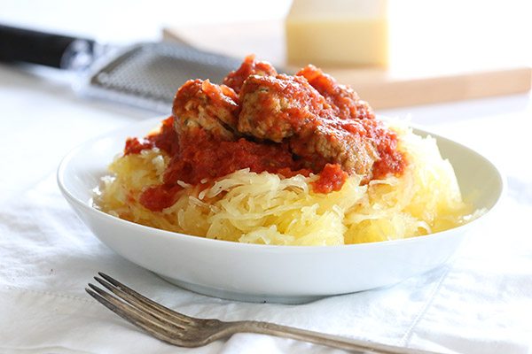 30 Days of Healthy Slow Cooker Dinner Recipes - Slow Cooker Spaghetti Squash and Meatballs via All Day I Dream About Food | https://www.roseclearfield.com