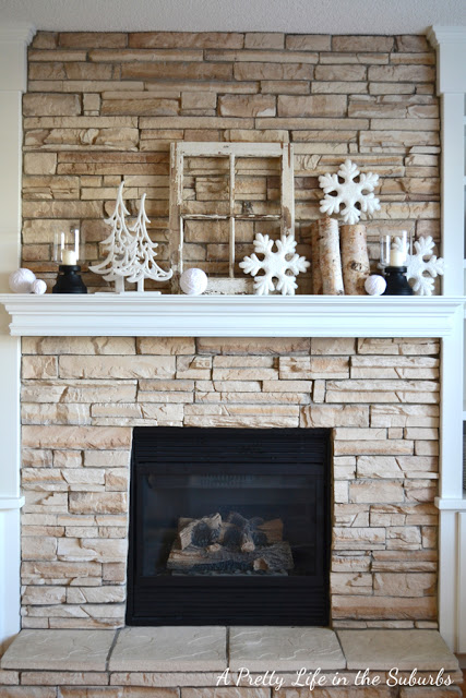 Post-Christmas Winter Mantel Inspiration - My Winter Mantel via A Pretty Life in the Suburbs | https://www.roseclearfield.com