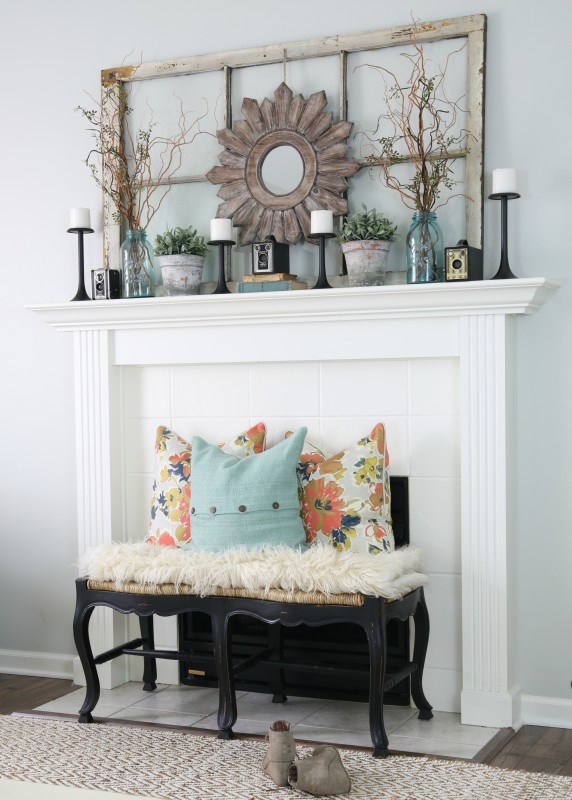 Spring Mantel Inspiration - Spring Home Tour via House By Hoff | https://www.roseclearfield.com