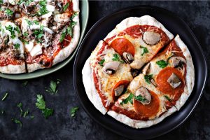 30 Healthy Dinner Recipes for Two - Grilled Pizza with 15 Minute Dough Recipe for Two via Zona Cooks | https://www.roseclearfield.com